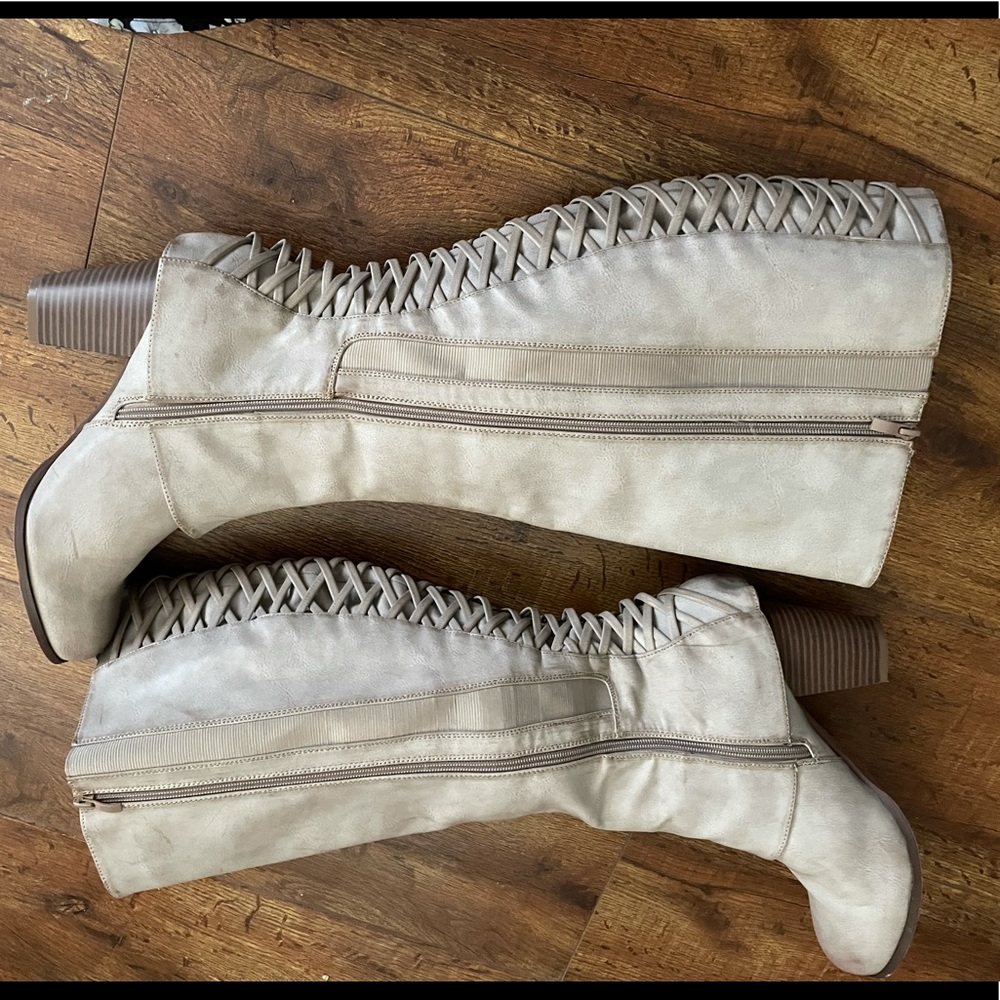 Torrid 11W Tan Heeled Boots